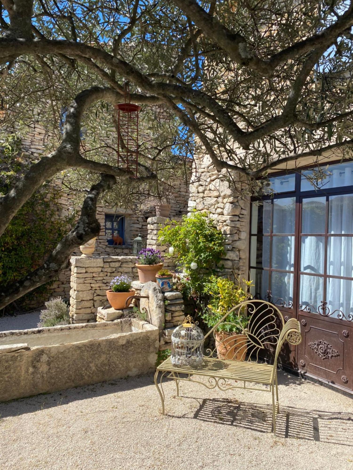 Mas De La Beaume Hotel Gordes Exterior photo